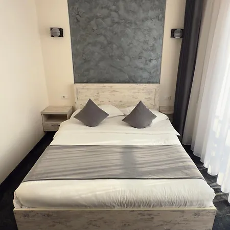 Garden Hotel Odobesti